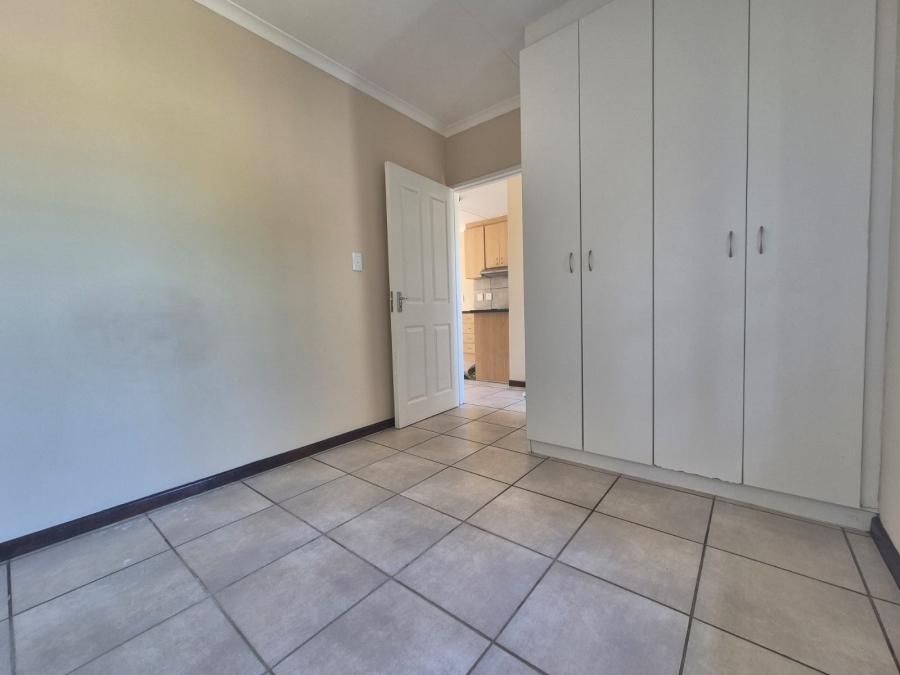 To Let 2 Bedroom Property for Rent in Buh Rein Estate Western Cape
